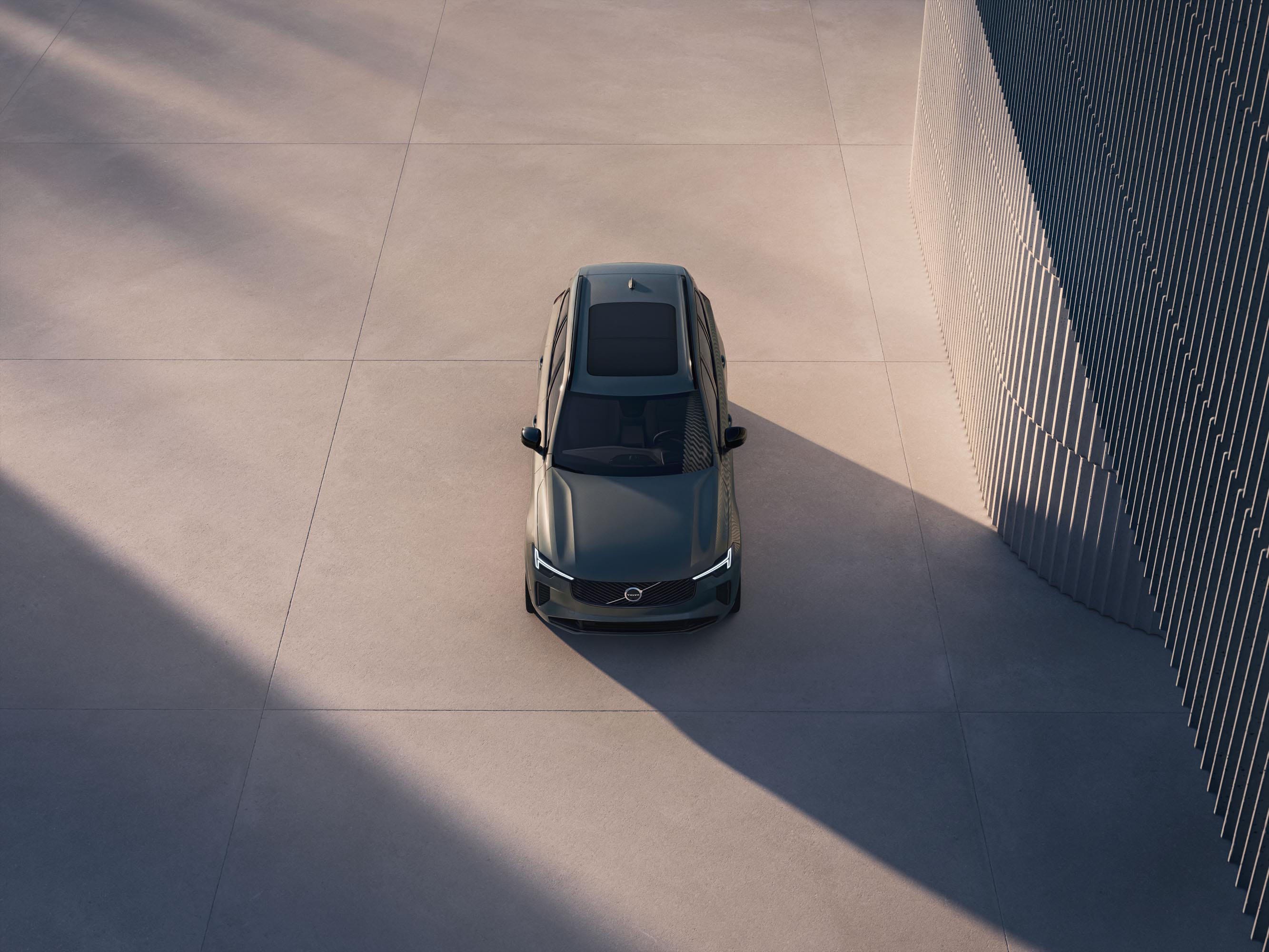 2028款沃尔沃XC90插混谍照曝光,纯电续航超70英里