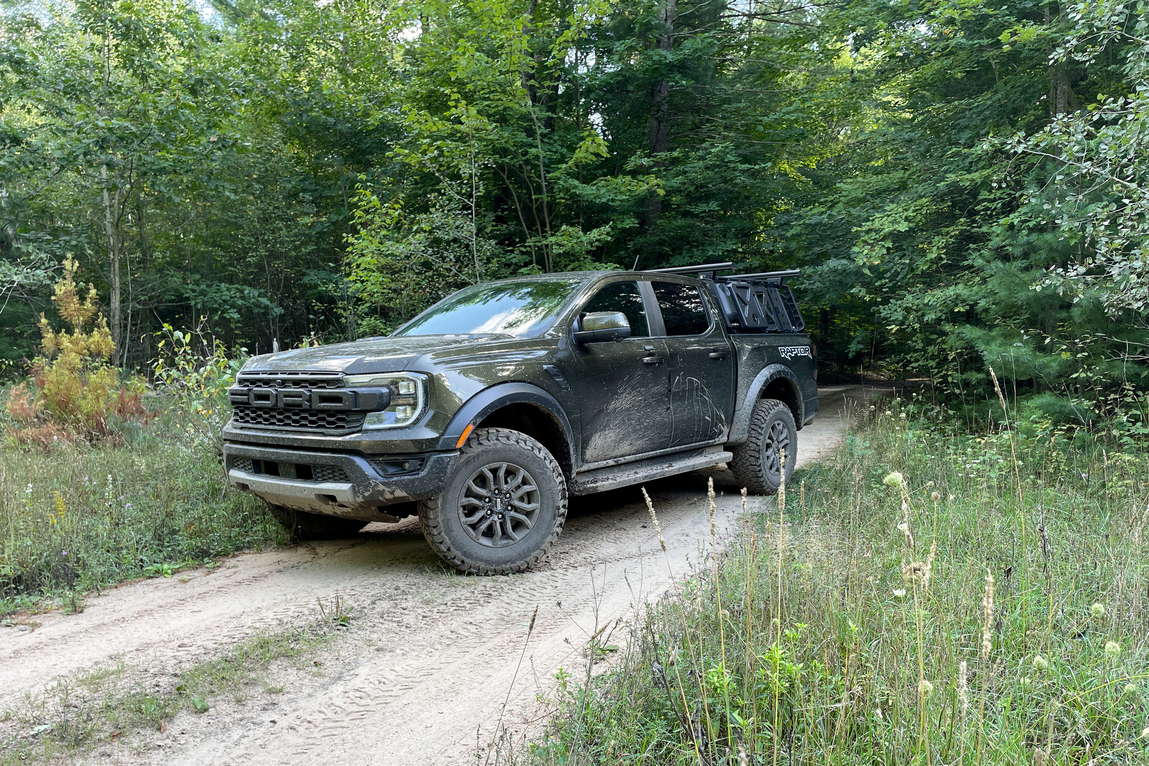 2026款福特Ranger Raptor外观解析:猛禽基因的皮卡演绎