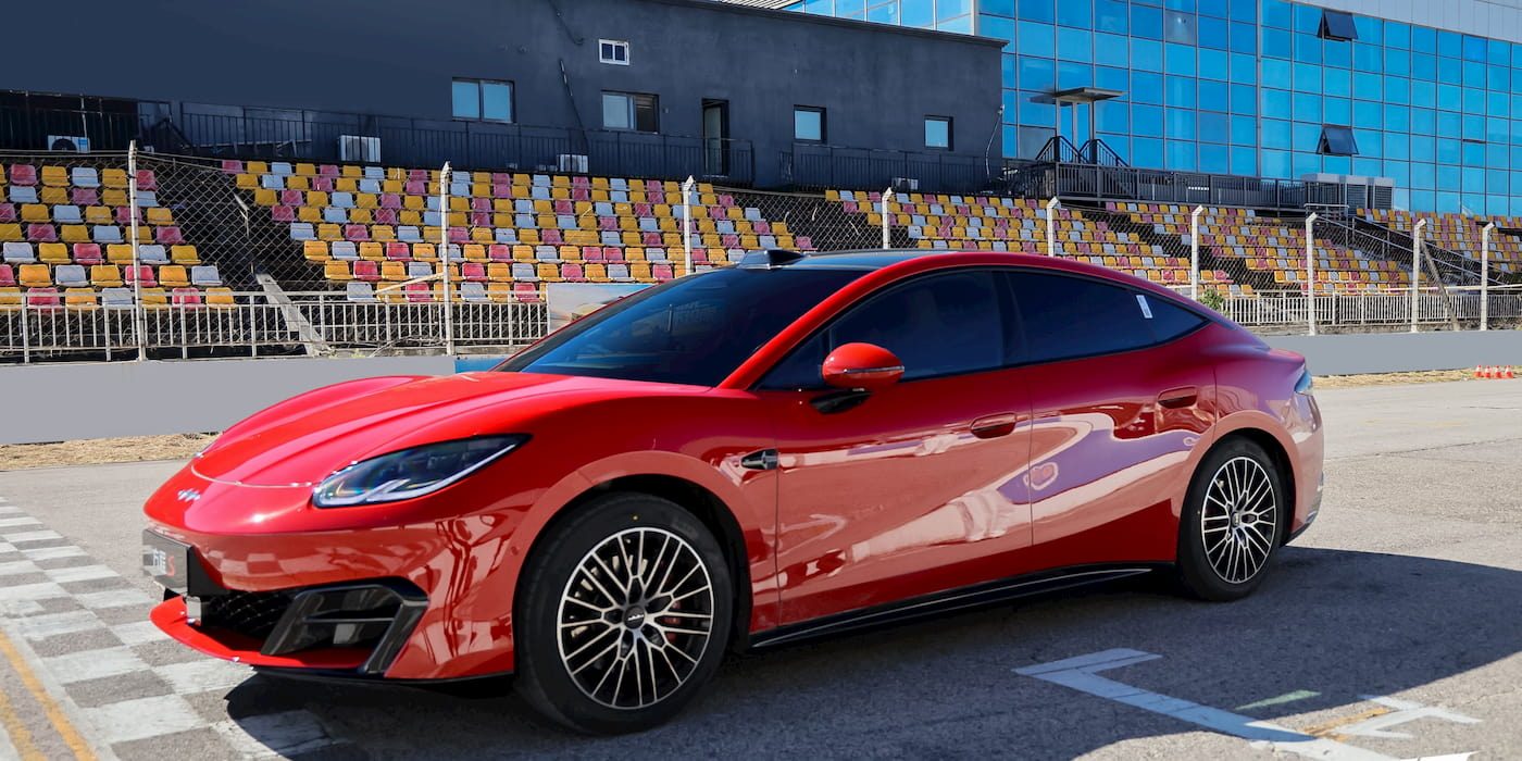 比亚迪方程豹Formula S以2.9万美元起售，正面挑战特斯拉Model 3