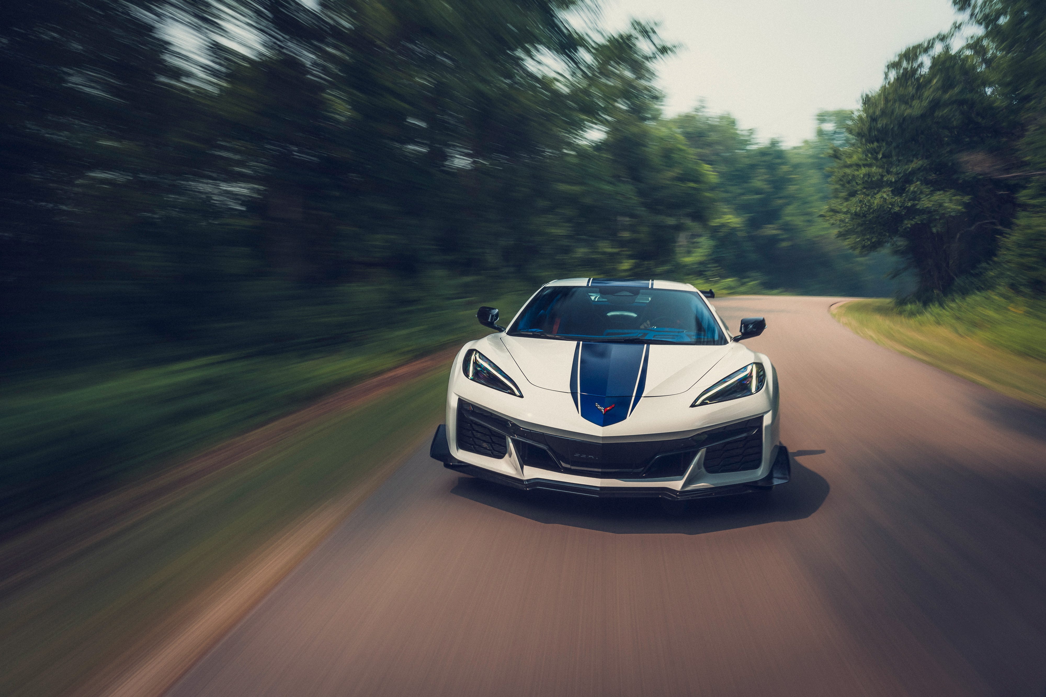 2027款科尔维特Grand Sport:中置V-8的均衡悍将
