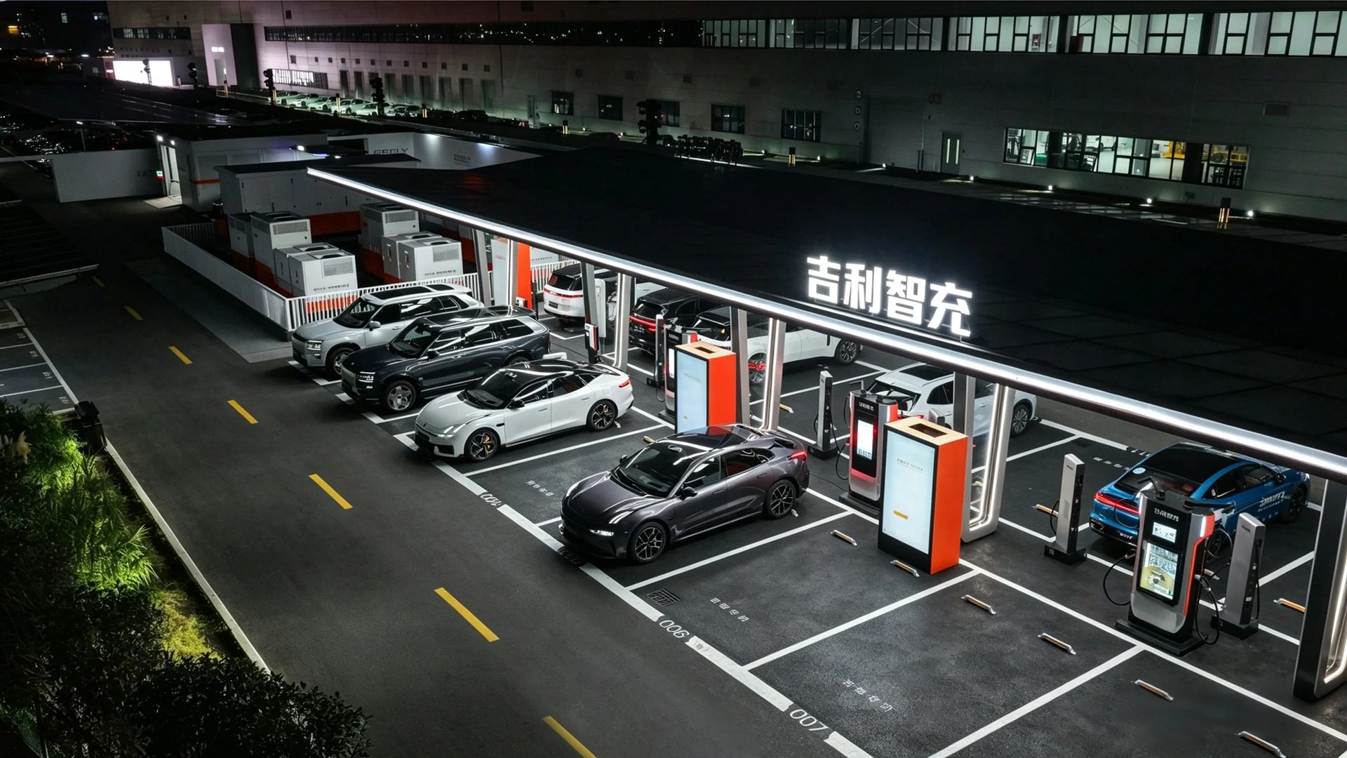 中国2250kW超充已落地,美国还在规划750kW