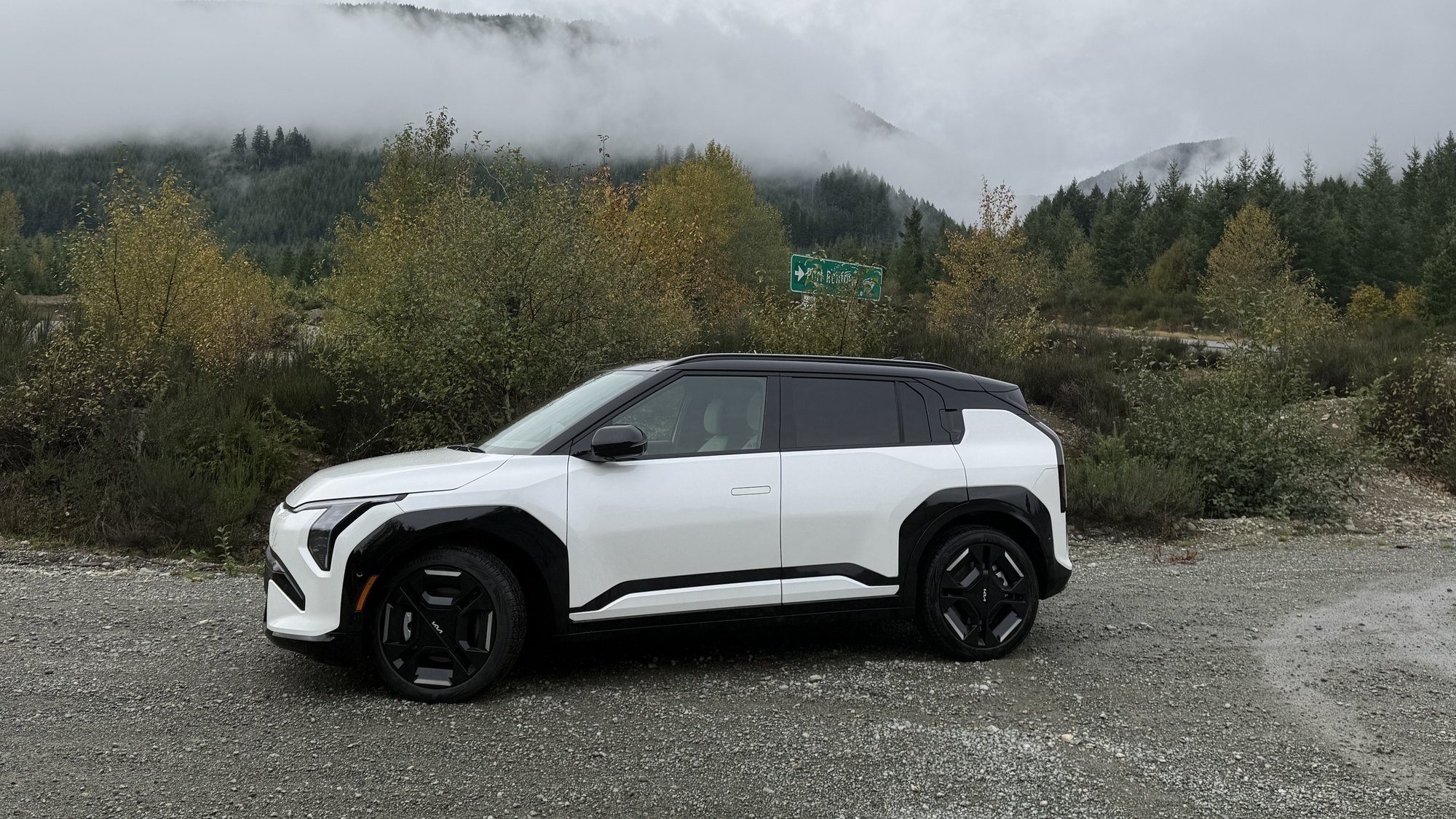 起亚EV3海外首试:不到3万美元的纯电SUV,能否成为全球爆款?