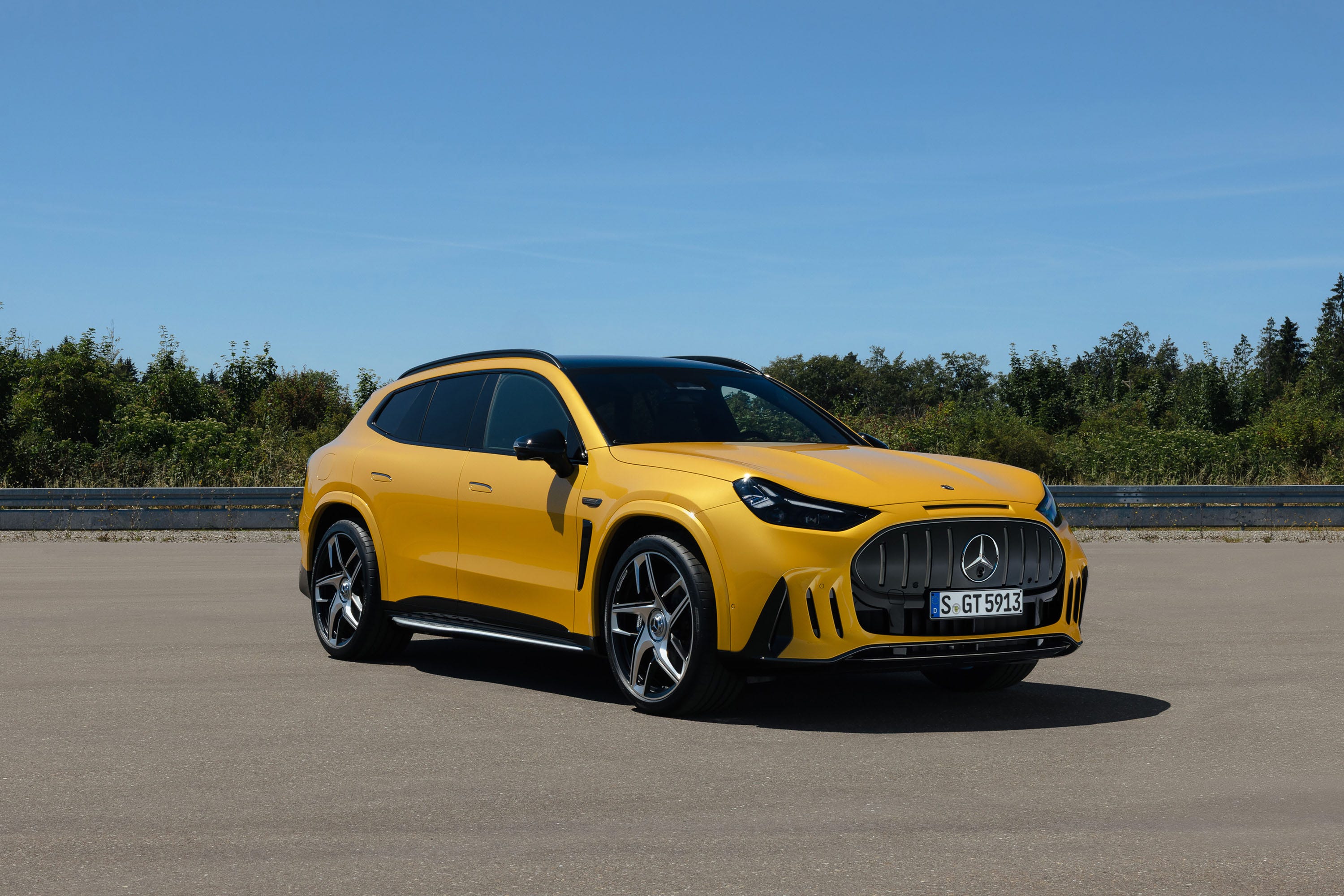 AMG首款自研SUV登场:1153马力纯电GT63 SUV前瞻