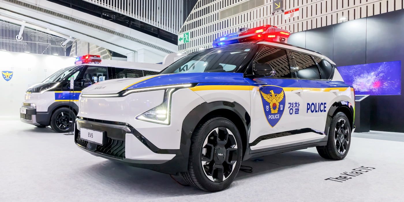 起亚电动SUV与厢式车改装警车,推进绿色公务出行