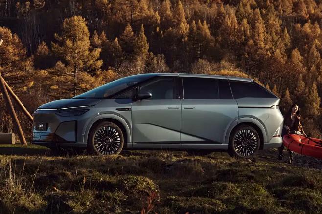 最大续航 750km 2026 款小鹏 X9 纯电版 3 月 2 日上市