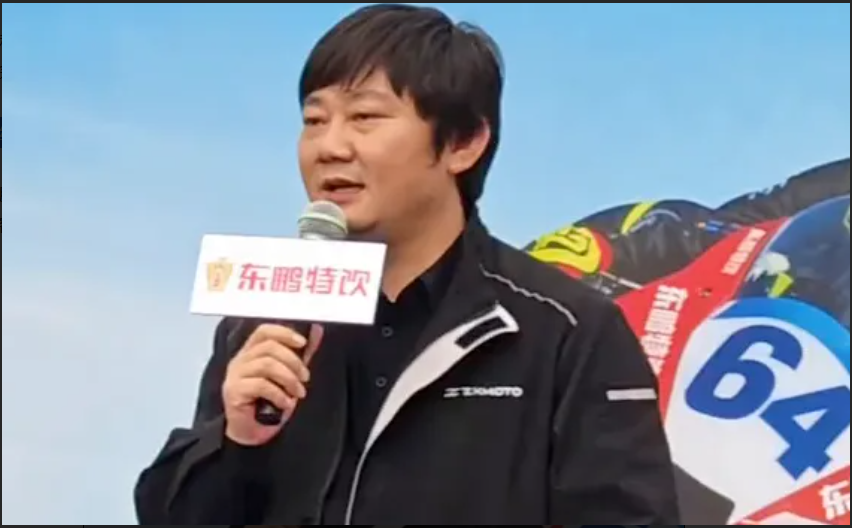 张雪机车与东鹏特饮重庆签约，张雪承诺三年斩获WSBK年度总冠军