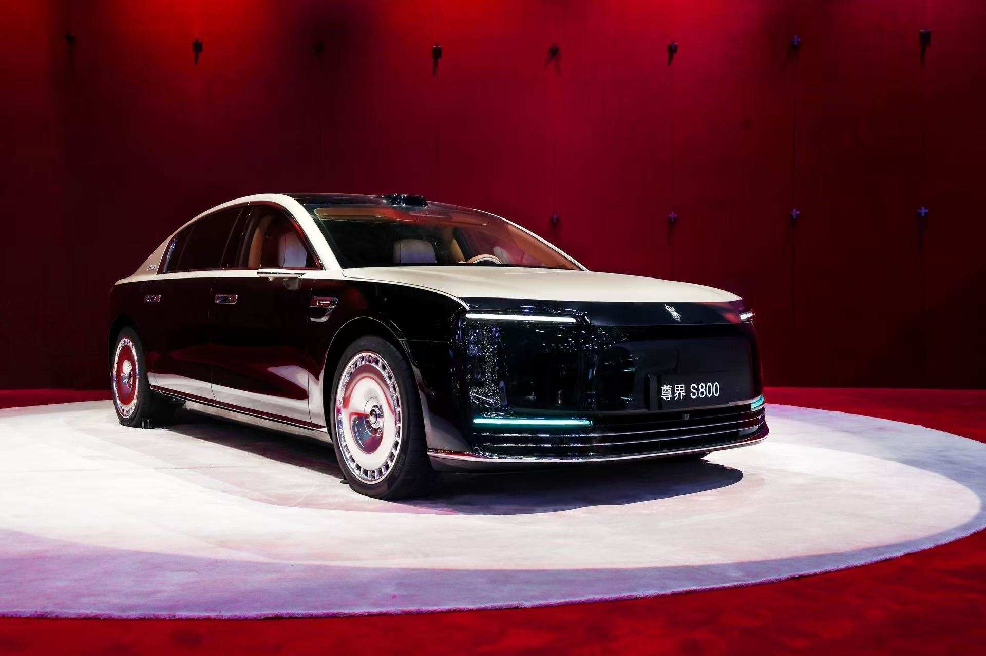 北京车展：余承东官宣尊界200万超豪华新车，6月底正式亮相